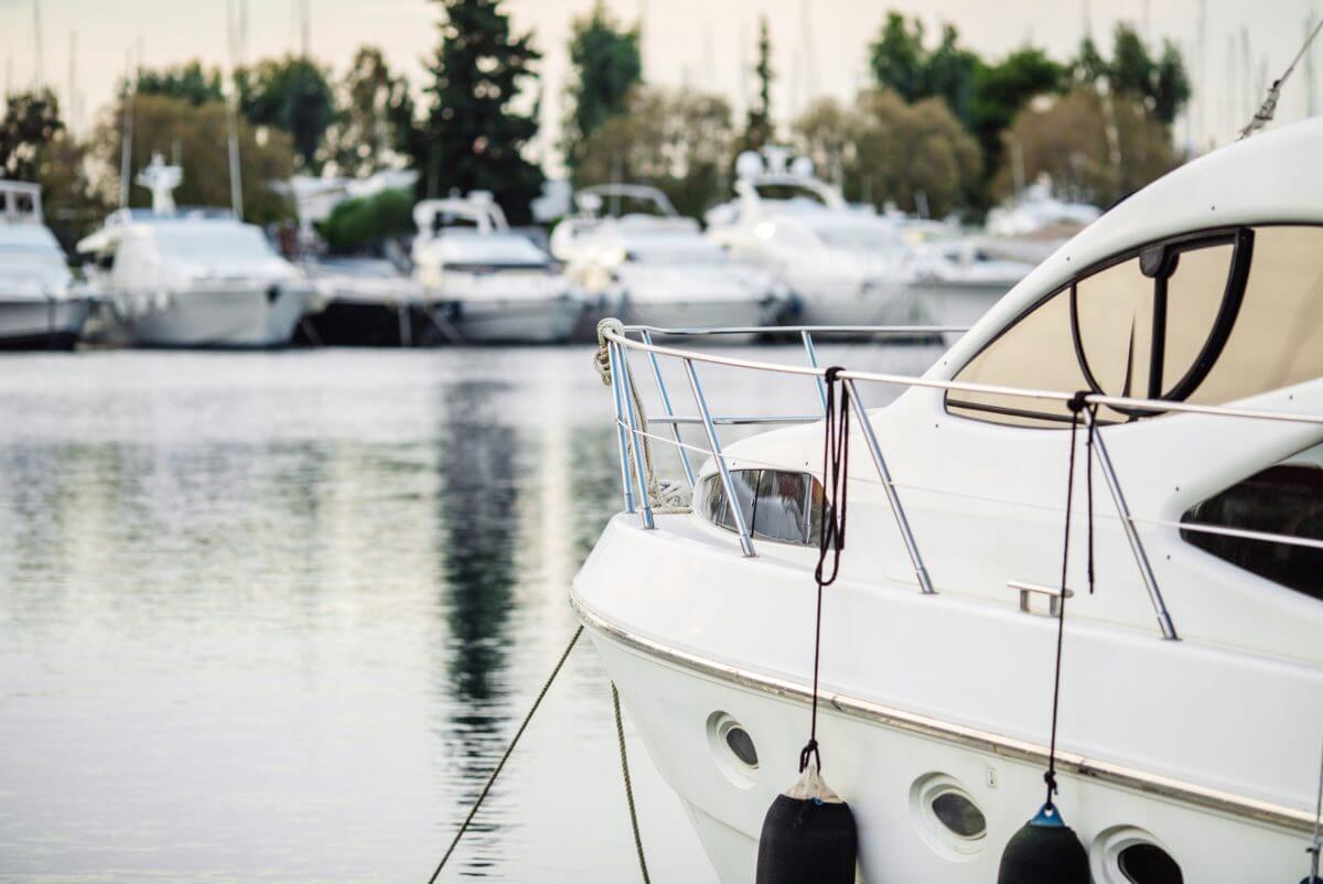 renting a yacht in jeddah